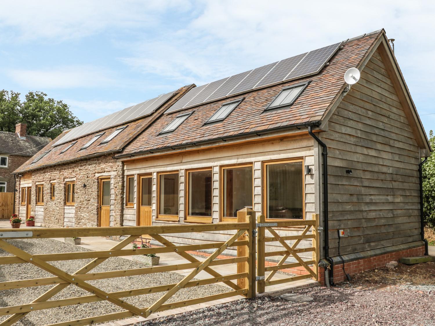 The Cow Byre, Heath Farm Clee Saint Margaret Exterior foto